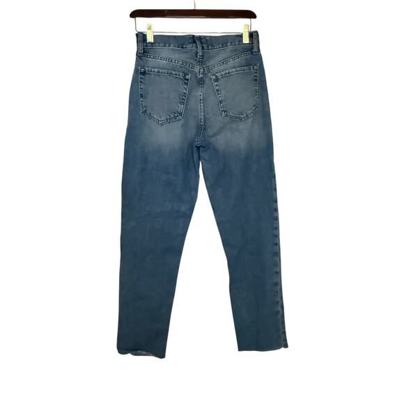 Forever 21 Premium High Waisted Fringe Hem Mom Denim Medium Wash Jeans Size 26 - Picture 2 of 8